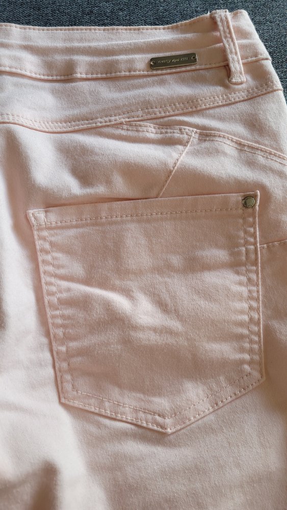 Pfirsichfarbende Skinny Hose von Orsay - Größe 36