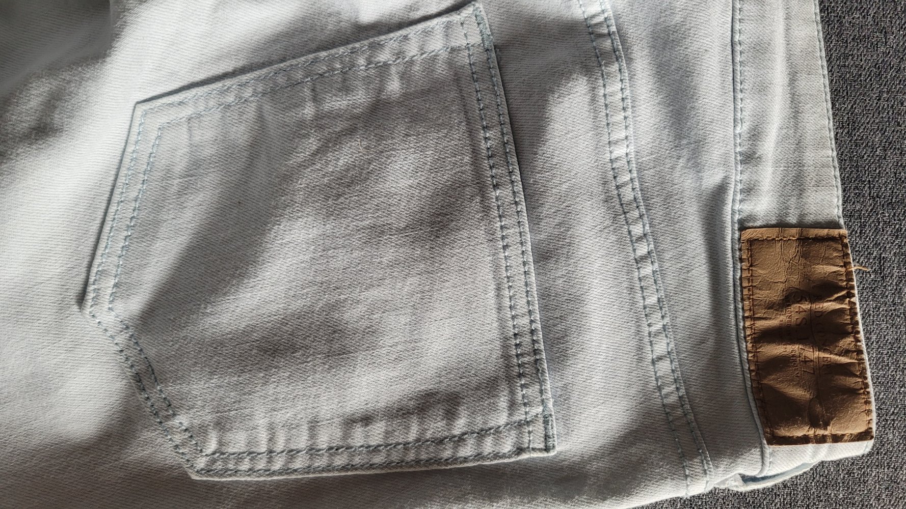 helle Damenjeans Gr. 38