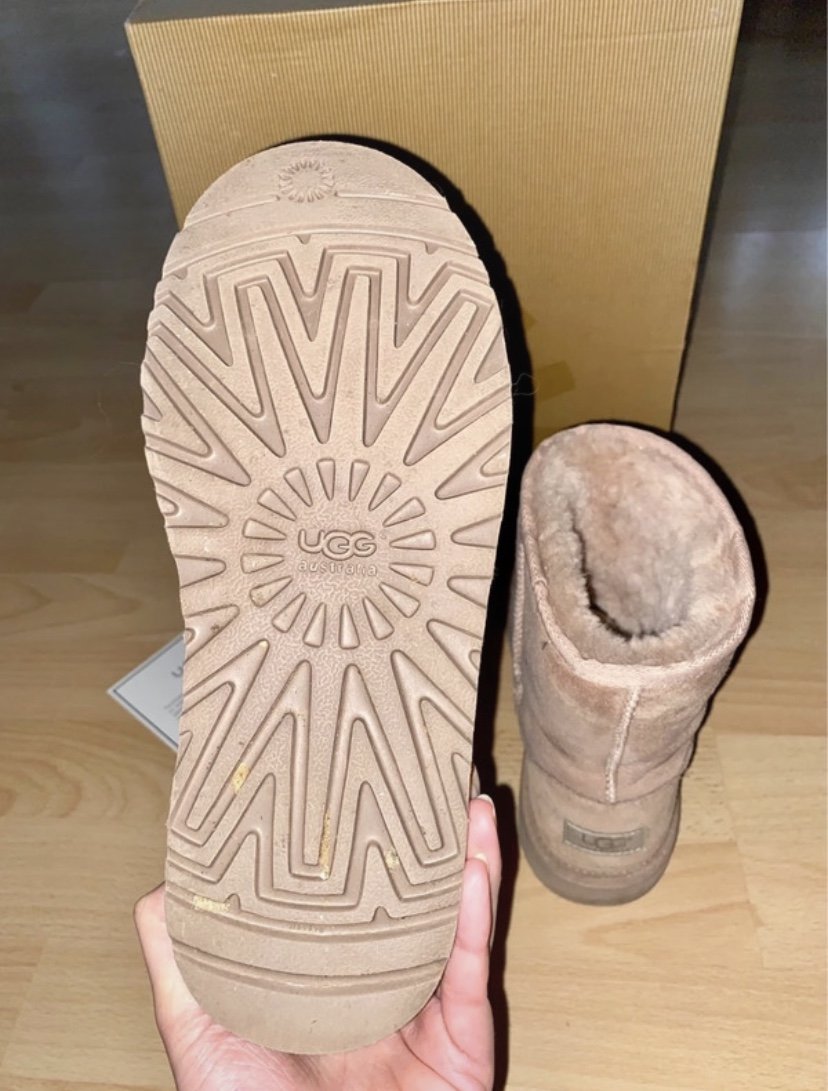 UGGs Boots Farbe „Musr“