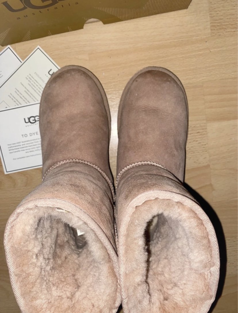 UGGs Boots Farbe „Musr“