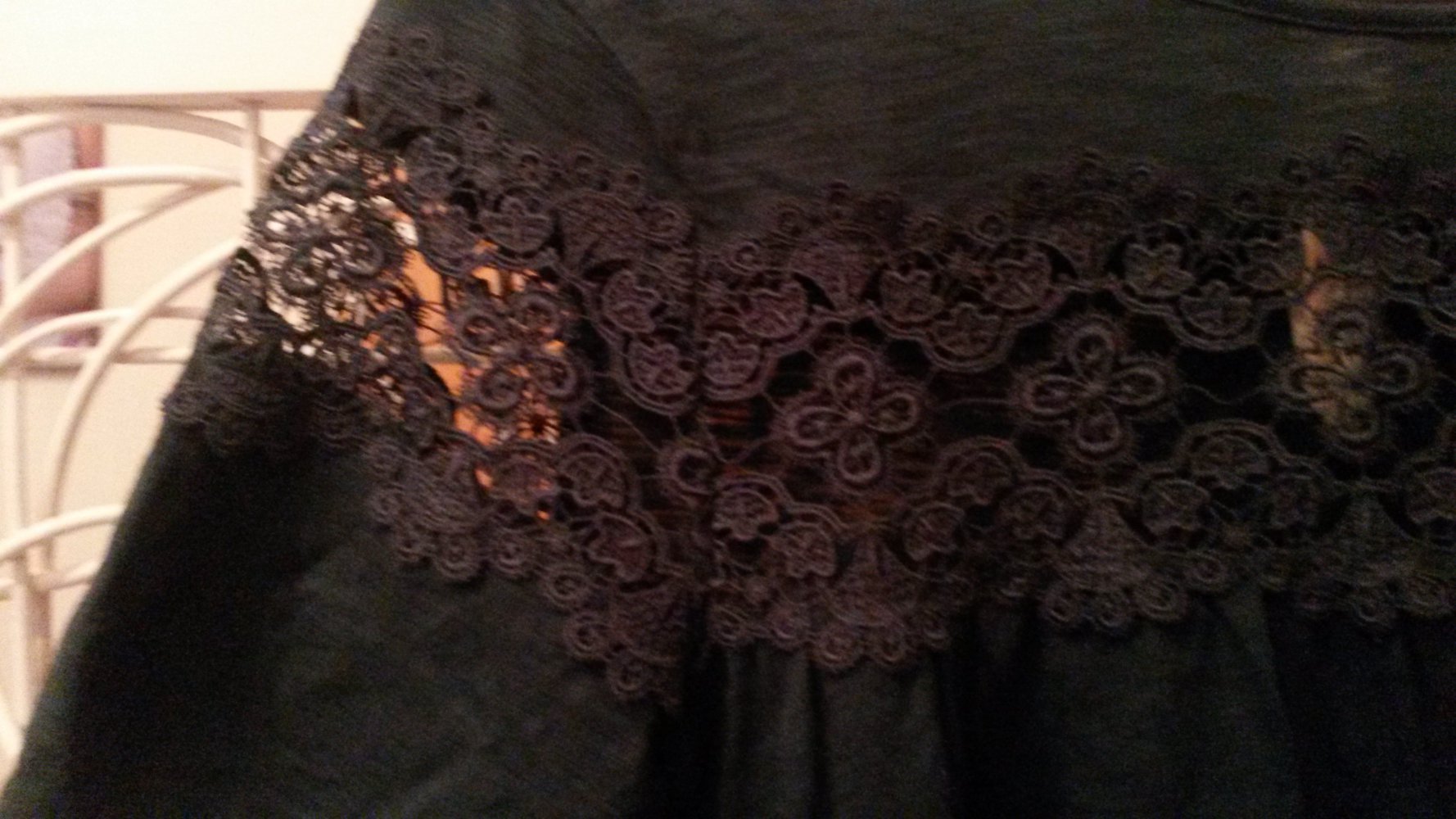 grünes Blusenshirt mit Spitze