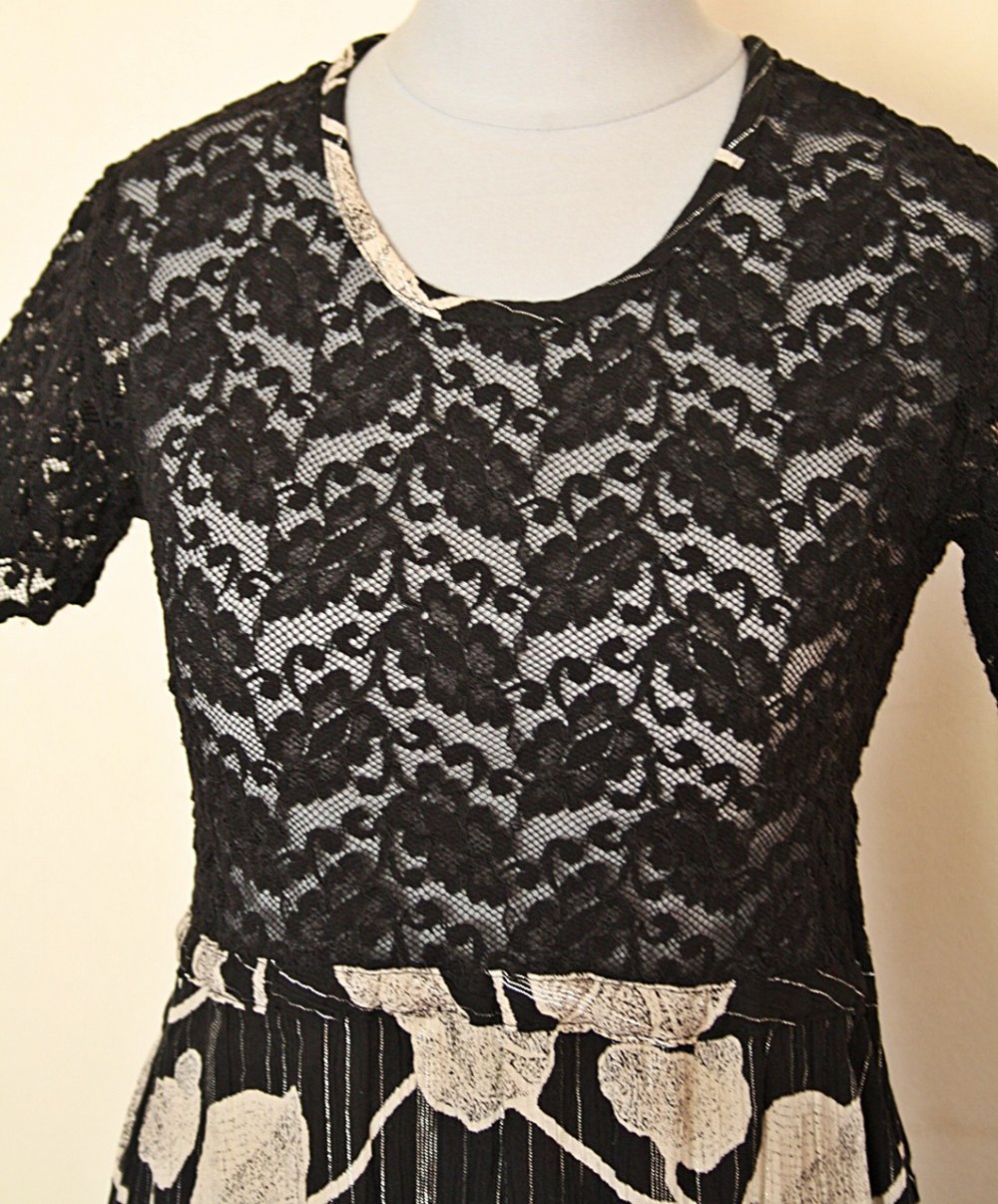 Wunderschönes Vintage Maxikleid mit Spitze, Gr.S