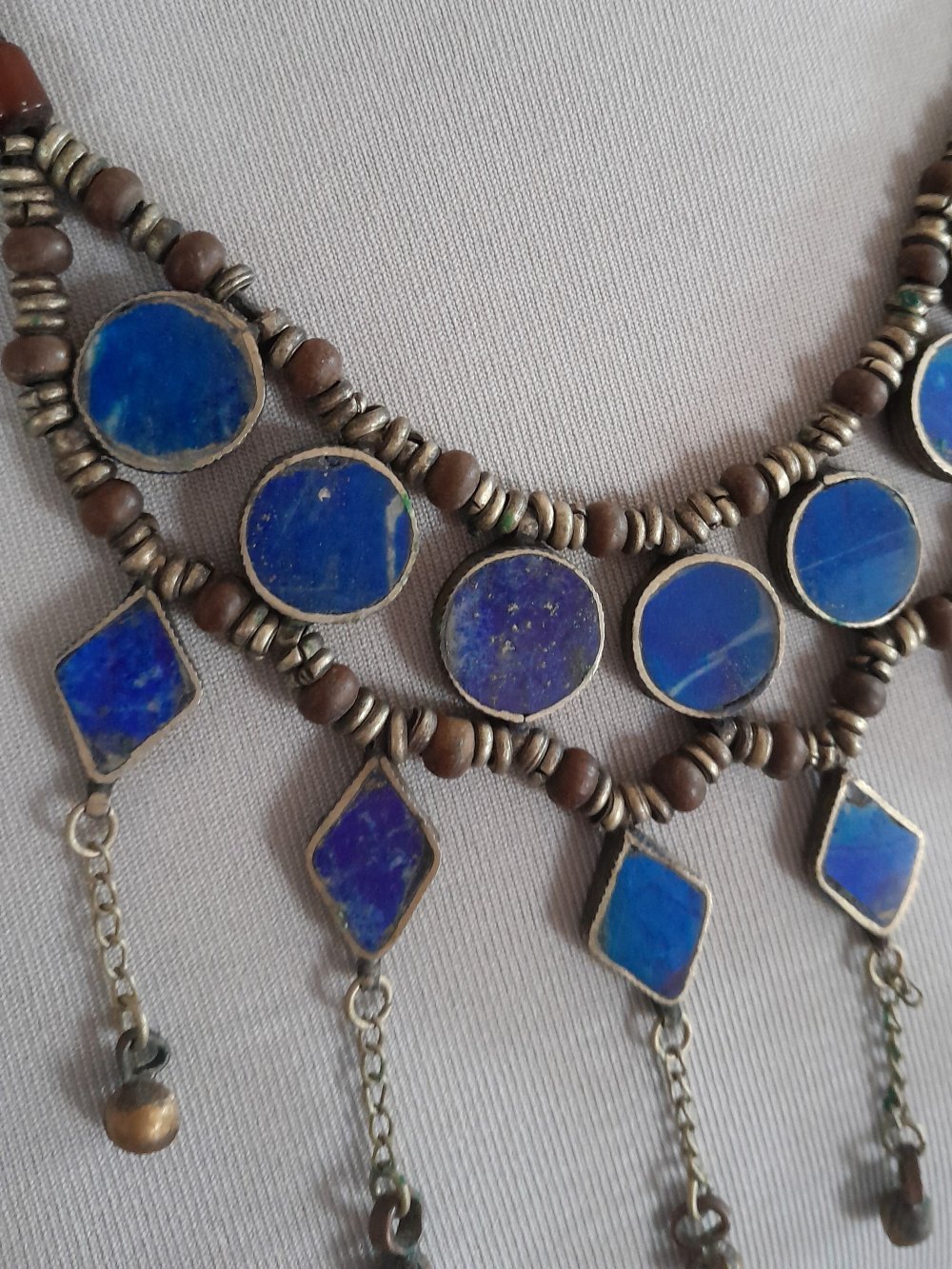 Wunderschönes, ausgefallenes Vintage Collier mit Lapislazuli