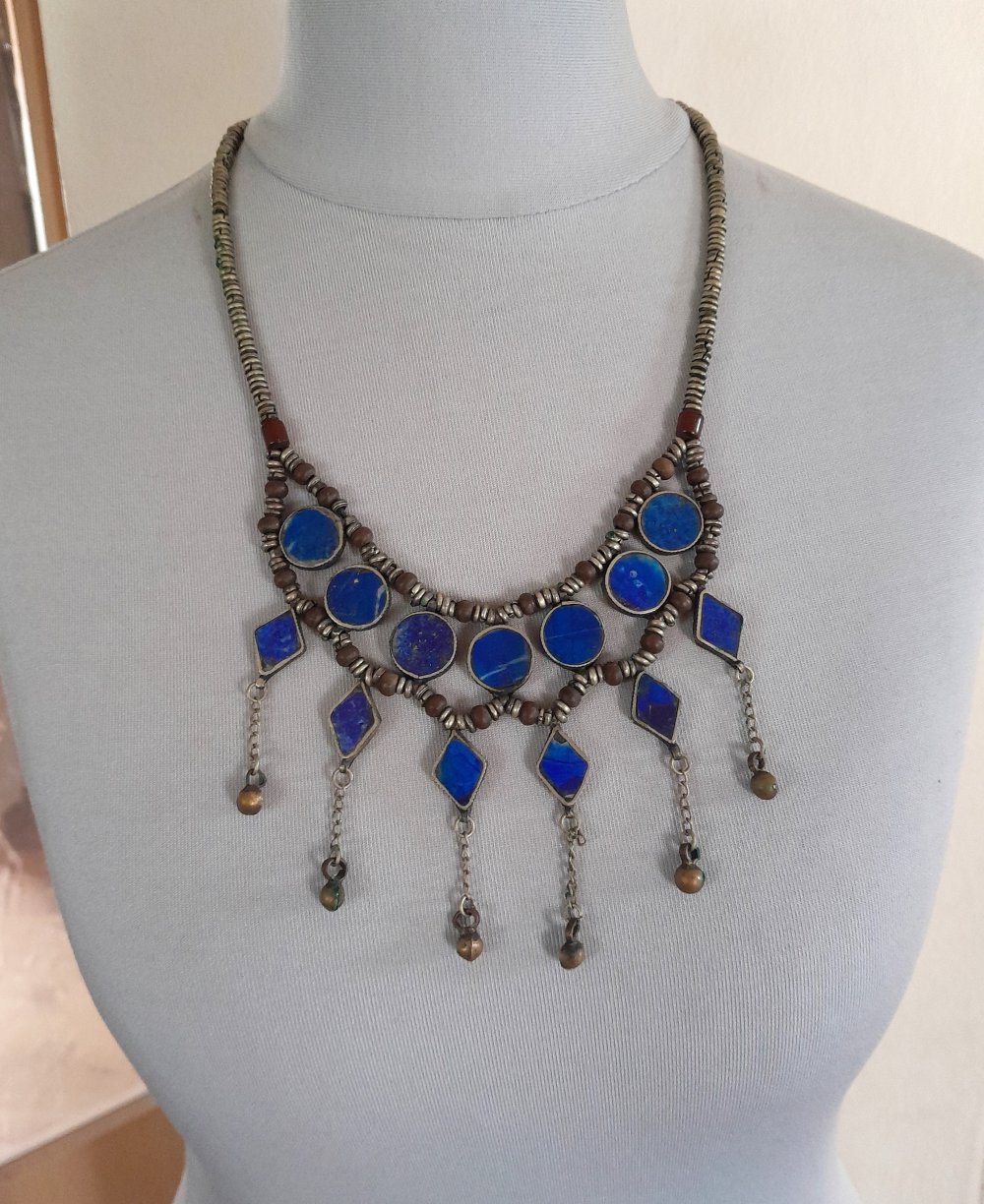 Wunderschönes, ausgefallenes Vintage Collier mit Lapislazuli