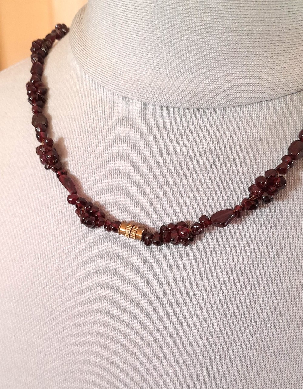 Zauberhaftes, tiefrotes Vintage Granat Collier