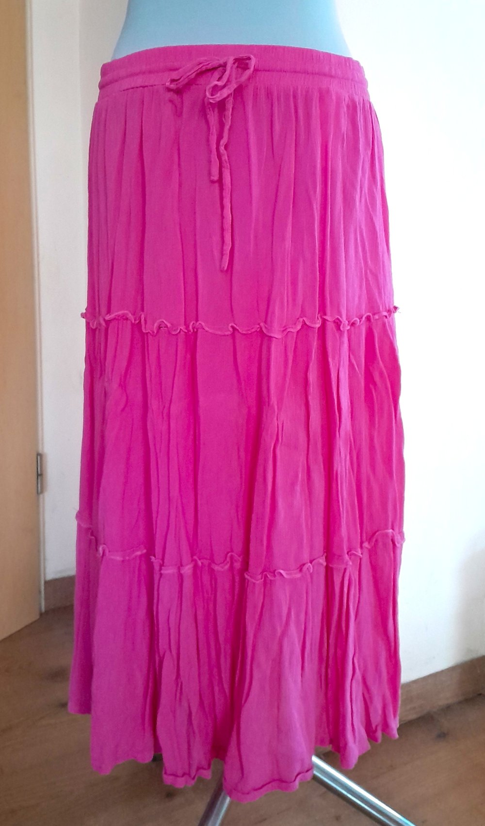 Wunderschöner, leichter Maxirock in Pink, Gr.40