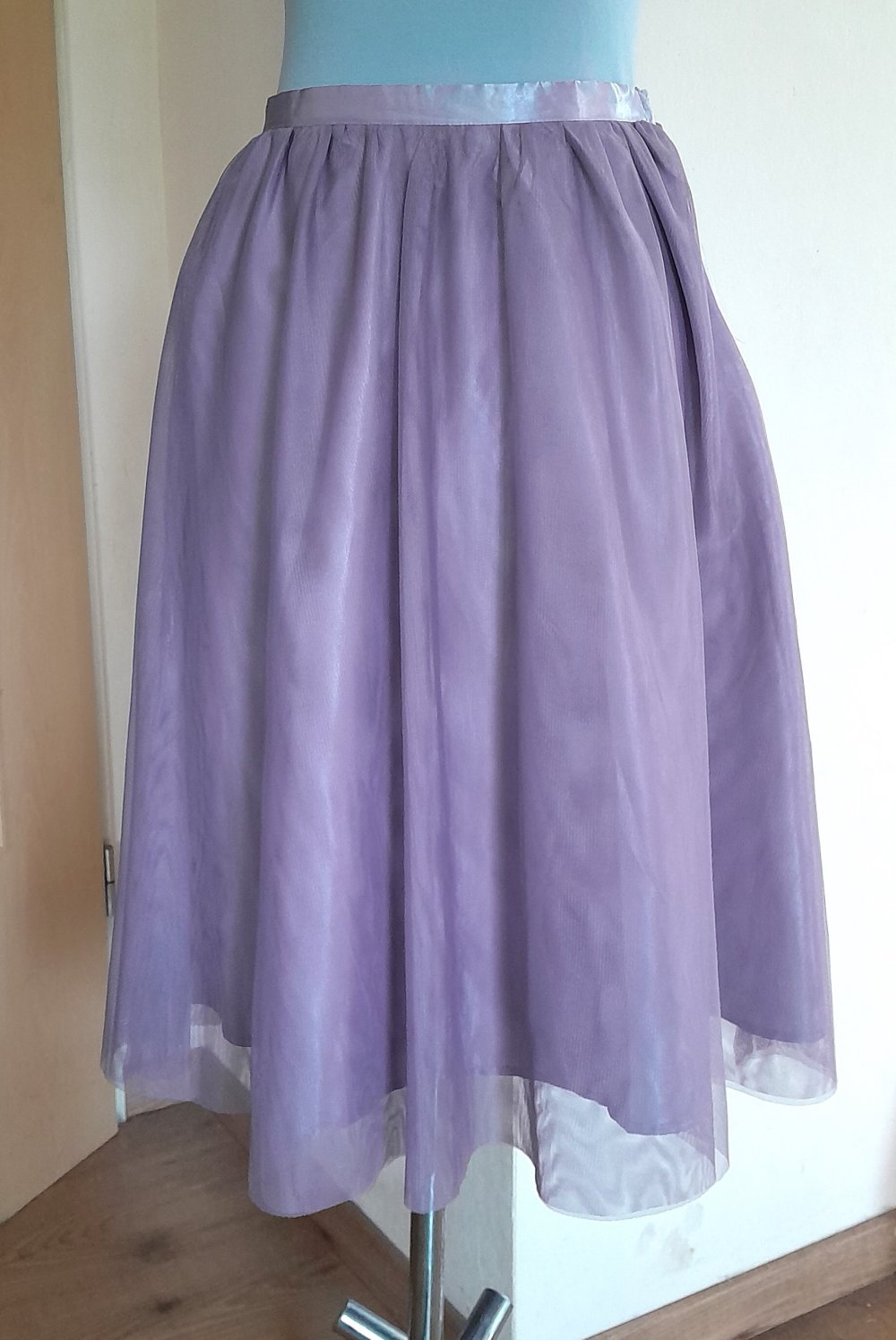 Traumhaft schöner, fliederfarbener Fairycore Midirock, Gr.34