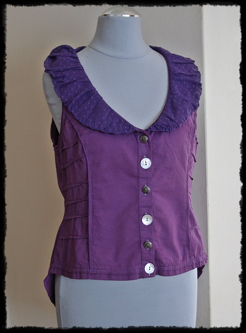 Schöne, ausgefallene Hippie Weste in Violett, mit Spitze und Chiffon, Gr.36/38