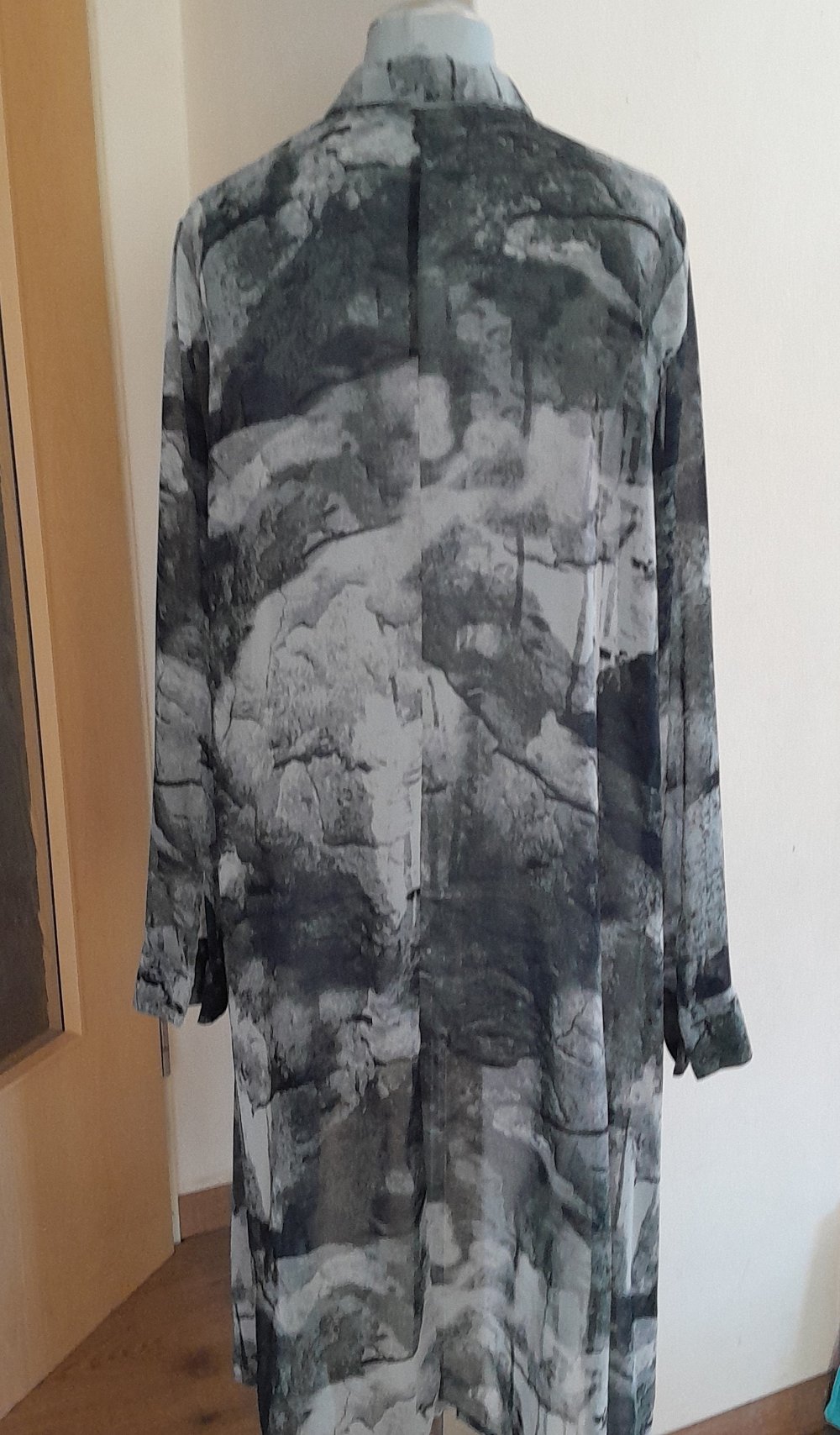 Melierte, zipfelige Longbluse aus Chiffon, Gr.36