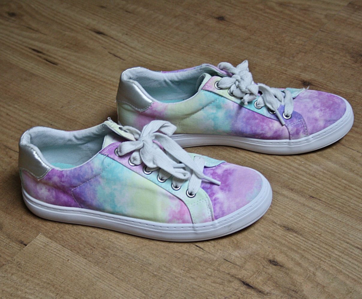 Leichte Sneaker in Pastelltönen, Gr.38