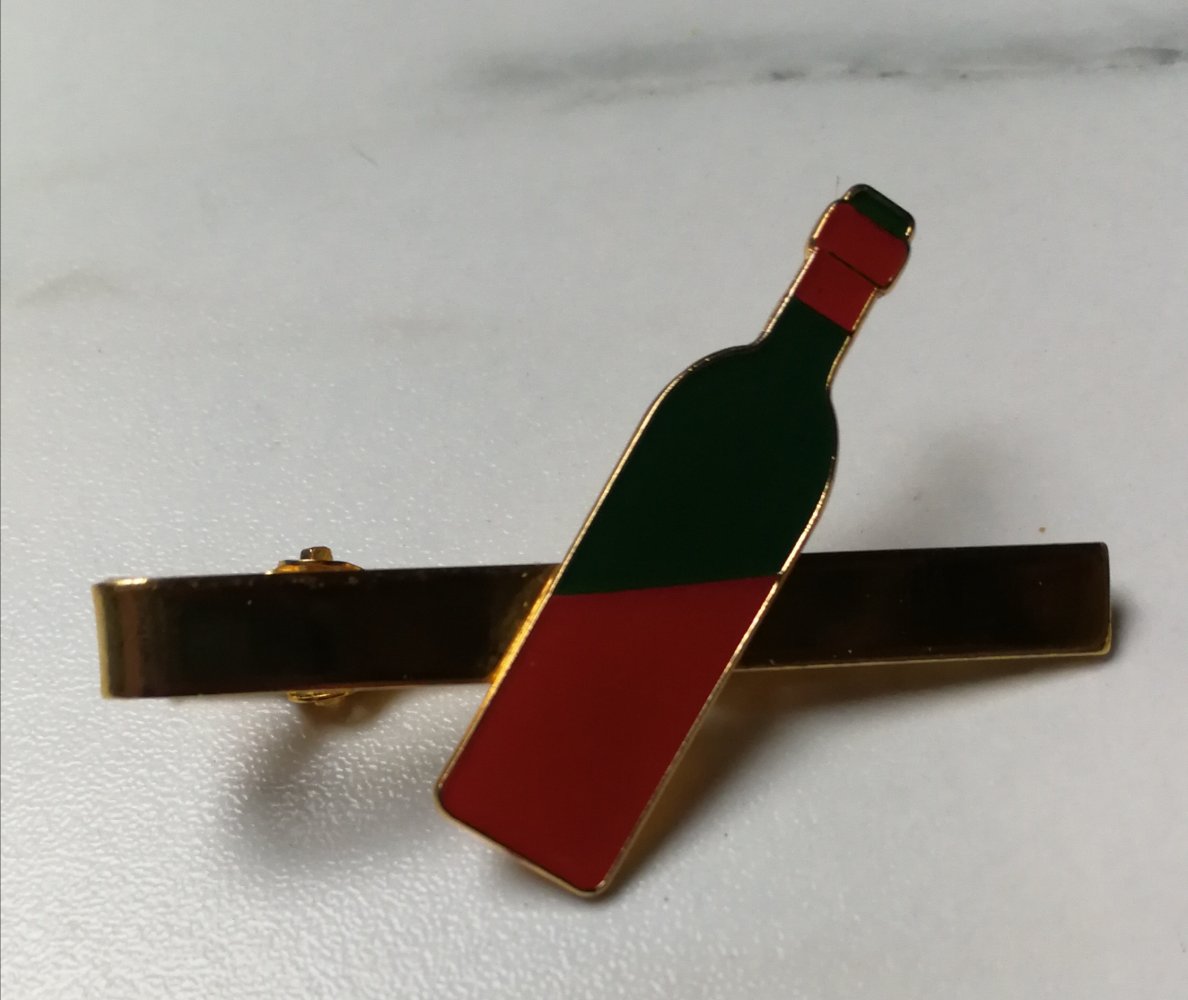 Retro Schmuck Unisex Brosche Krawattenklammer Gold bunt Weinflasche 80s 90s 