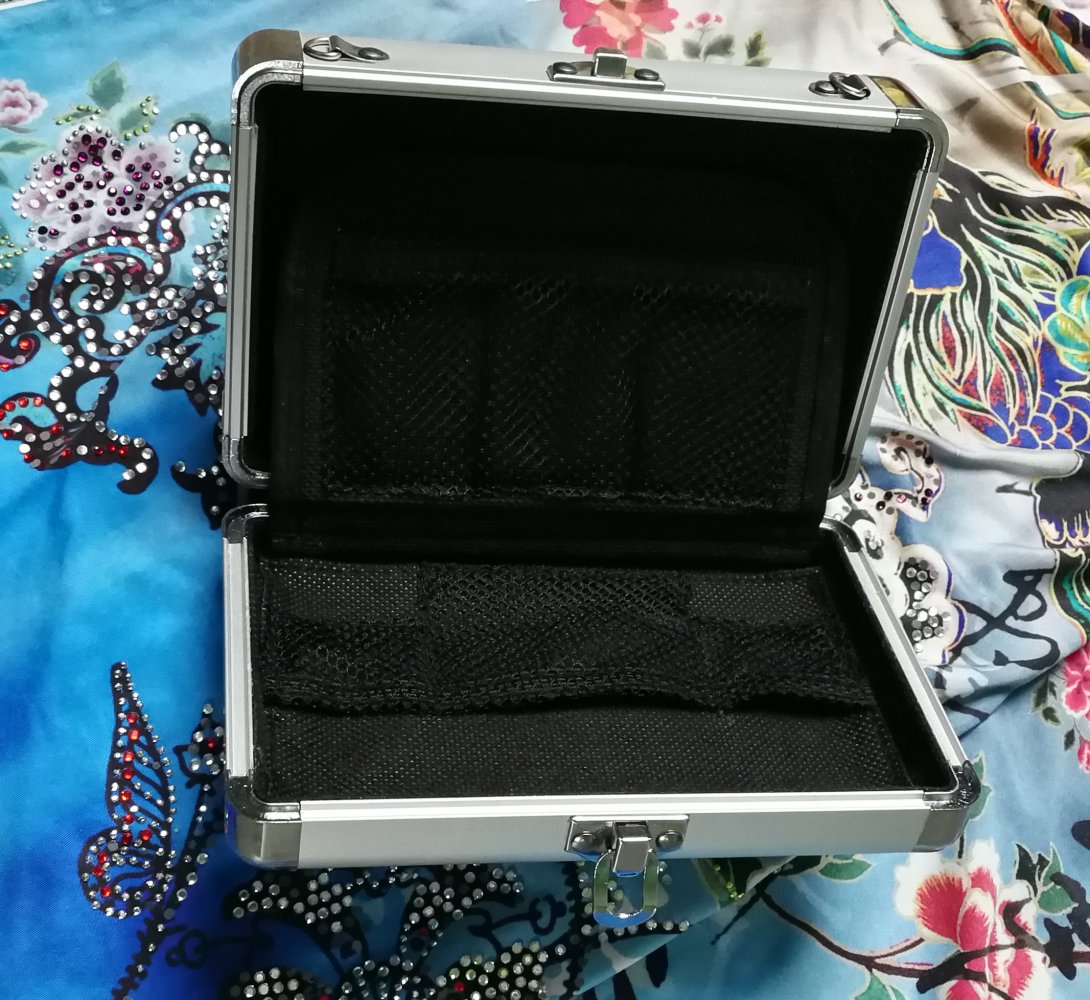 Metallköfferchen Alukoffer Riffelstyle Kosmetikkoffer Schmuck