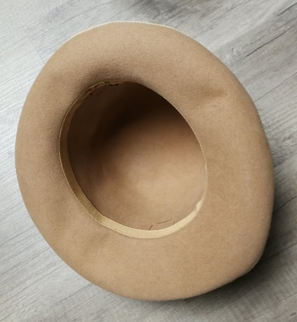 Damenhut 70er Original Vintage Retrochic Designerhut Handarbeit Hippie sexy beige Groovy!