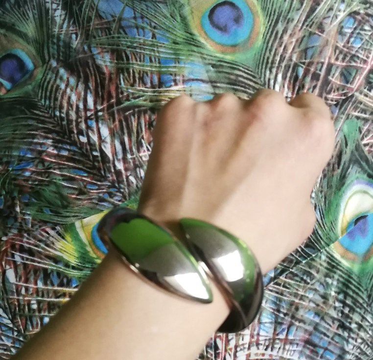 Silber-Armreif mit Klappeffekt & irrem Design! Original 80er Kult!