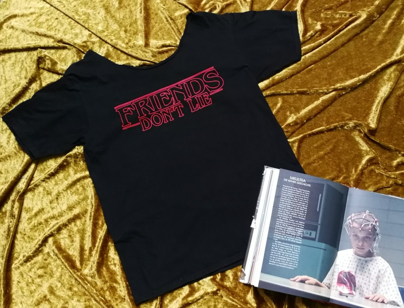T-Shirt Stranger Things Original Netflix Friends don't lie Kultspruch Eleven Merchandise USA