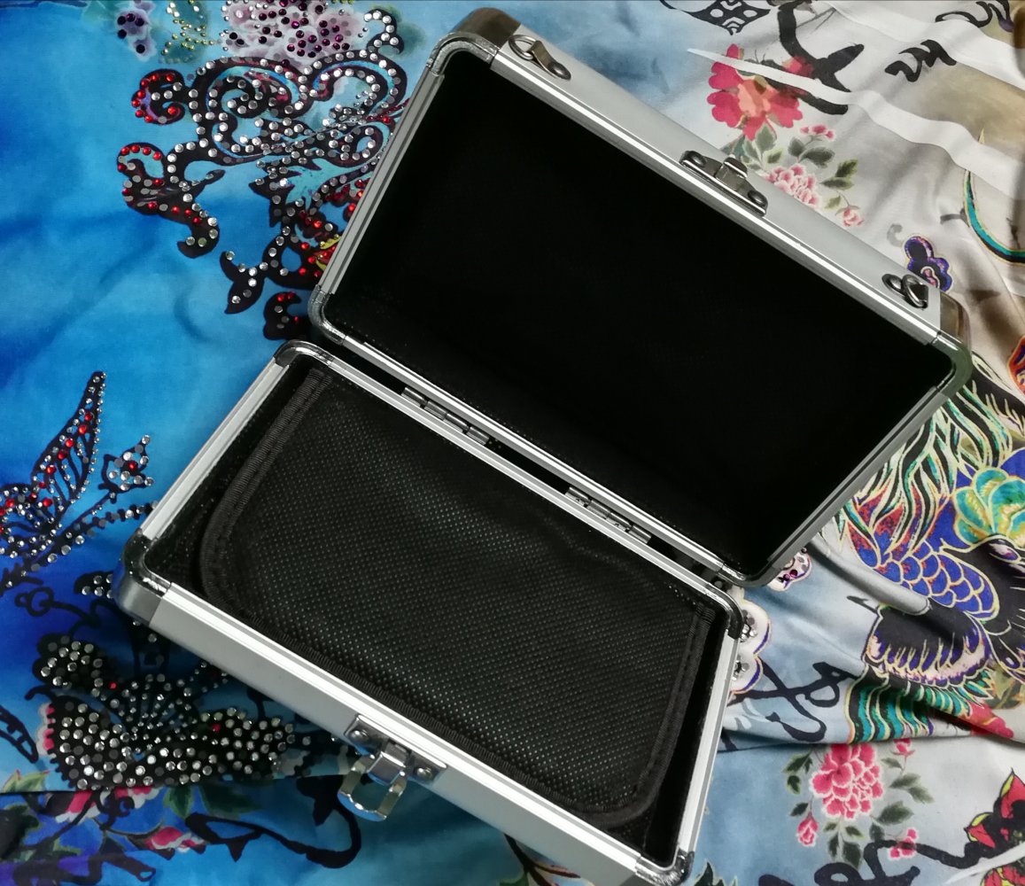 Metallköfferchen Alukoffer Riffelstyle Kosmetikkoffer Schmuck