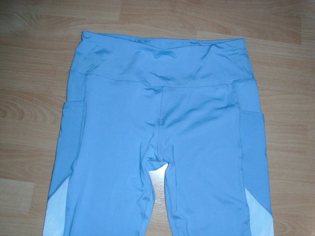 Sportlegging von Yaavii, hellblau-weiß, Gr. 38/40 