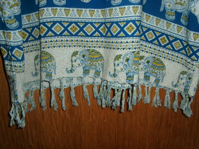 Top, blau-beige, mit Elefanten, Gr. 42