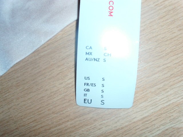 BH von Triumph, beige, ohne Bügel, Gr. S mit Etikett