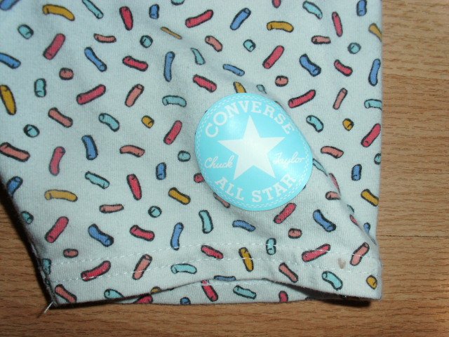 Radlerhose von Converse, weiß mit Motiven, Gr. 122