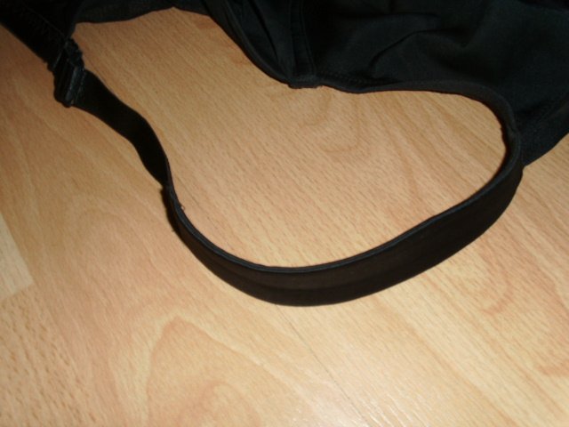 BH von Triumph, schwarz mit Bügel, Gr. 85 C