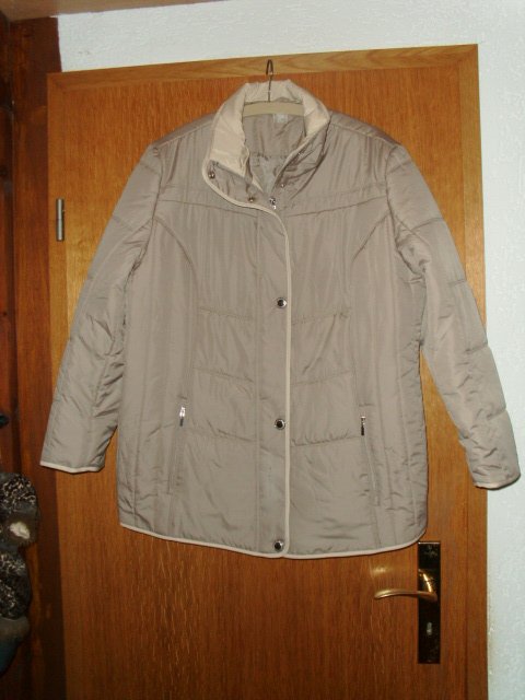 leichte Steppjacke, hellbeige, Gr. 44/46