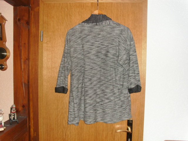 Cardigan von Janina, hellgrau-schwarz, Gr. 38