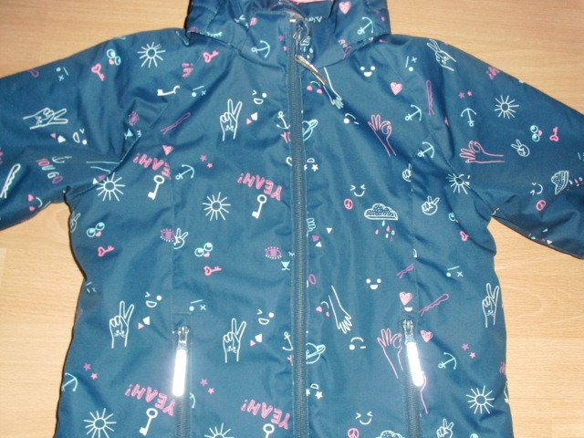 Winterjacke von H&M, blau mit Motiven, Gr. 122