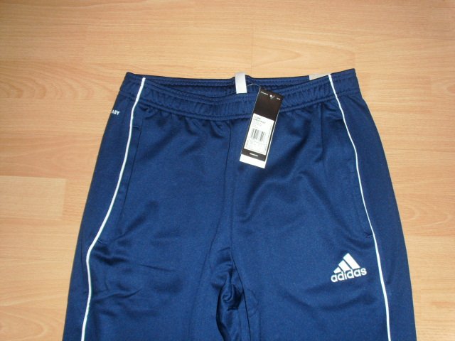 Trainingshose von Adidas, dunkelblau, Gr. M OVP