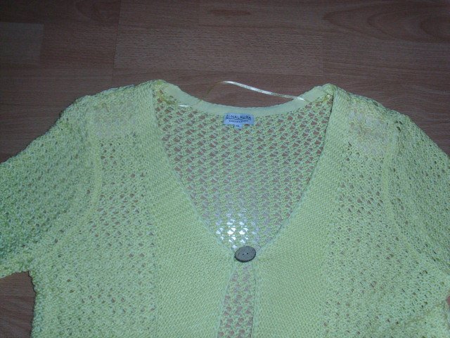 Bolerojacke von Gina Laura, hellgelb mit Lochmuster, Gr. 46/48
