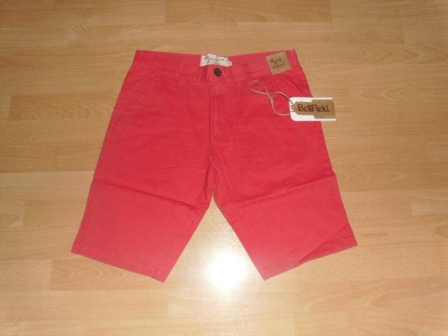 Shorts von BellField, rot, Gr. 48 ( W32) mit Etikett