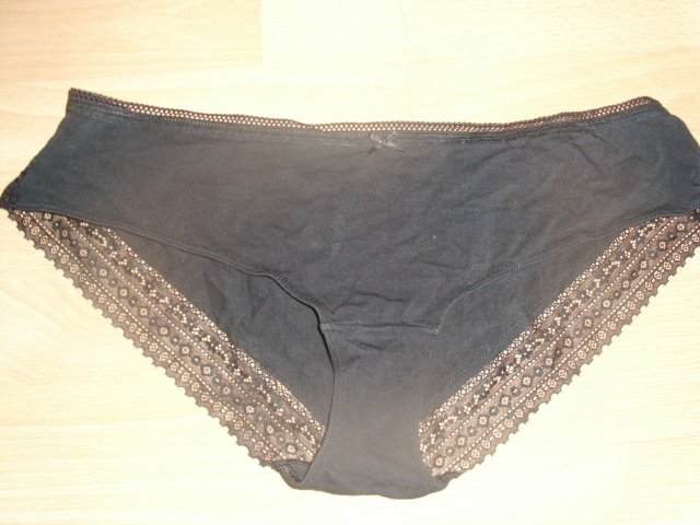 3 Hipster von Iris & Lilly, schwarz mit Spitze, Gr. 48 OVP