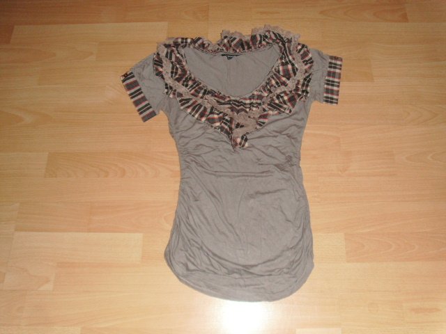 T-Shirt von Rinascimento, beige mit Volants, Gr. 36