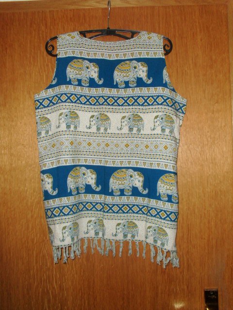 Top, blau-beige, mit Elefanten, Gr. 42