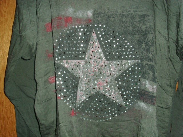 Langarmshirt, olive mit Motiv, Gr. 46