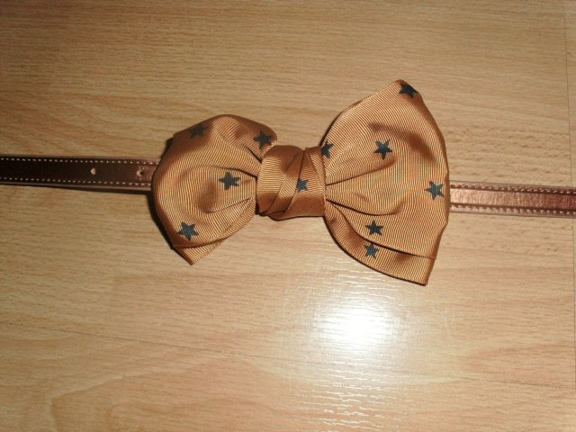 Gürtel von Name it, braun glitzernd, mit Schleife, Gr. 128-152 mt Etikett