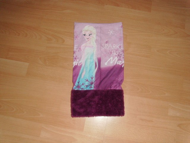 Loopschal von Frozen, lila mit Motiv