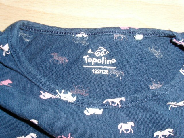T-Shirt von Topolino, blau mit kleinen Pferden, Gr. 122/128