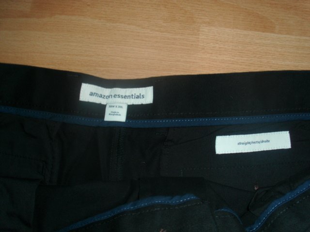 Chino von Amazon Essentials, schwarz, Gr. 38/30 (54)