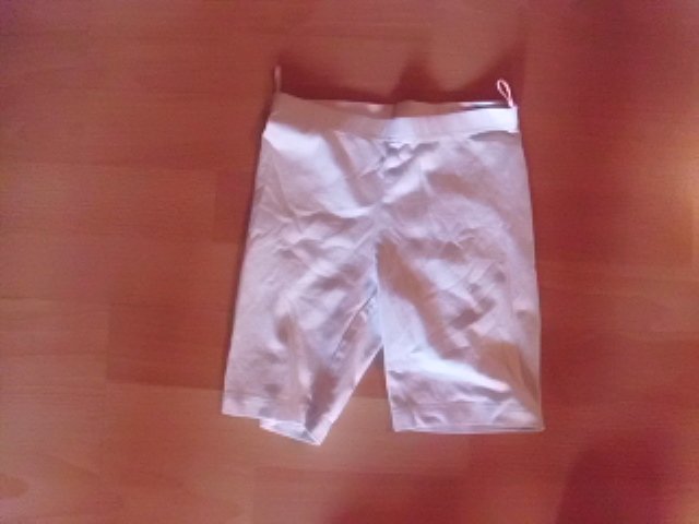 Radlerhose von C&A, weiß, Gr. 122