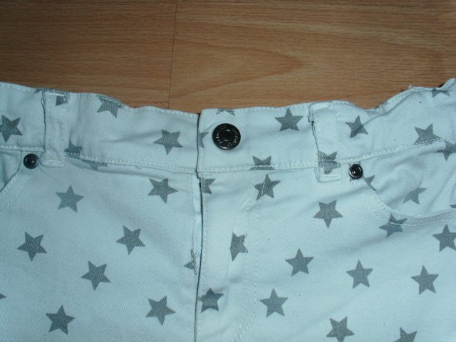 Jeansshorts von Zebralino, mit Sternen, Gr. 122