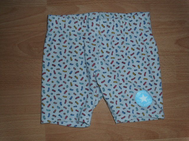 Radlerhose von Converse, weiß mit Motiven, Gr. 122