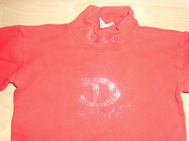 Sweatshirt von Edge Kids, rot mit Glitzersteinchen, Gr. 110