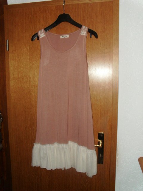 Kleid von Meisie, altrosa mit Spitze, Gr. 40/42 neu