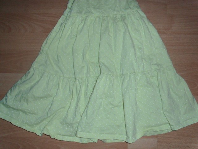 Kleid von H&M, gelb mit weißen Pünktchen, Gr. 110/116