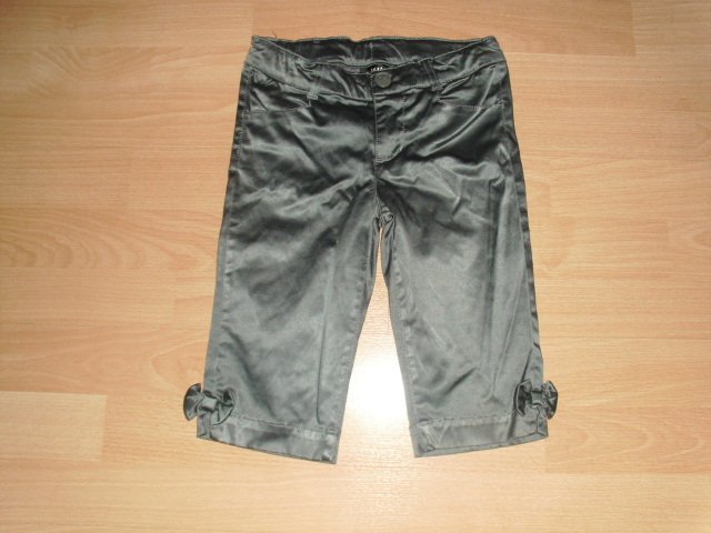 Capri-Satinhose von H&M, khaki, Gr. 116