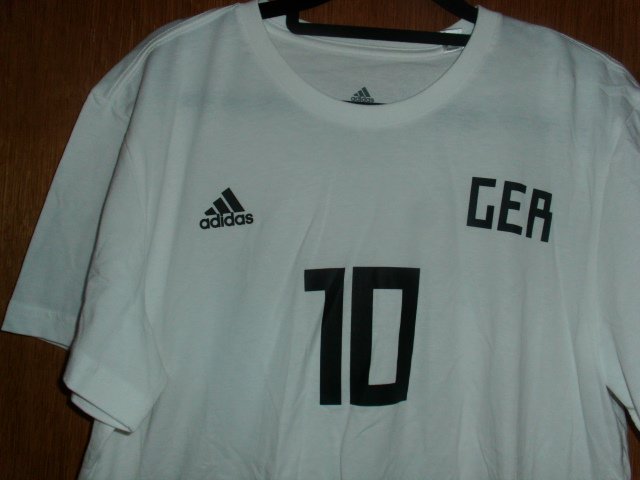 Fan T-Shirt von Adidas, weiß, Özil, Gr. M
