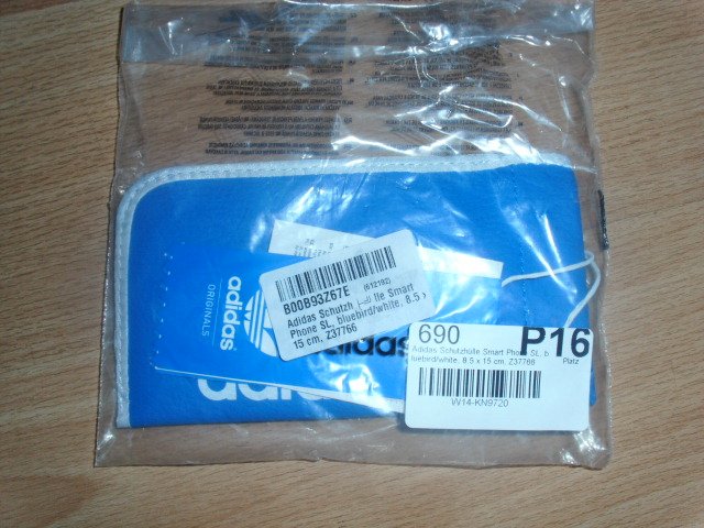 Smart Phone Hülle von Adidas, blau-weiß, mit Etikett
