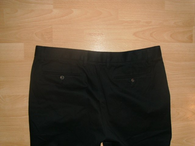 Chino von Amazon Essentials, schwarz, Gr. 38/30 (54)