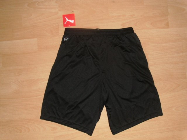 Kurze Sporthose von Puma, schwarz, Gr. S